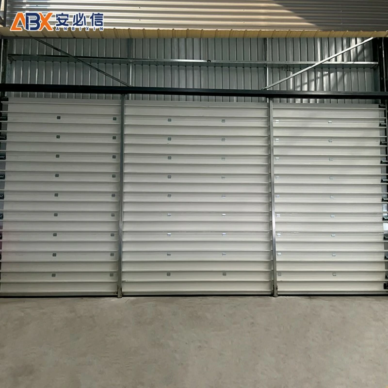 和田地区分节式提升门
